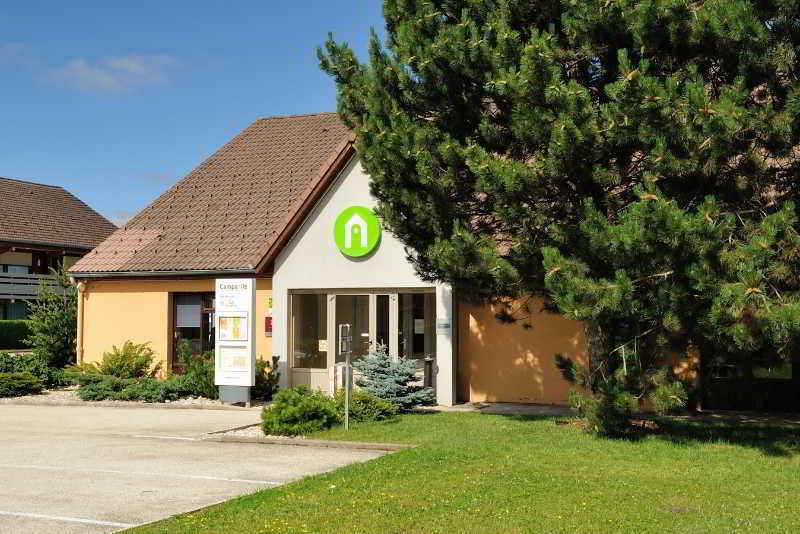 Campanile Pontarlier Hotel Exterior photo